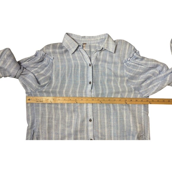 Free People Button Down Top Women's Small Light Blue Frayed Shoulder Hem Flowy - Picture 10 of 11
